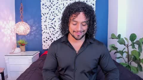 Snapshot of mike_estevess chatting on February 2025 06:01:02 AM   online show from February 2025 06:01:02 AM