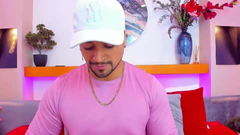 Snapshot of mike_estevess chatting on February 2025 04:50:02 AM   online show from February 2025 04:50:02 AM