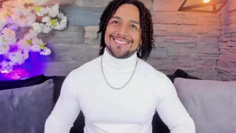 Snapshot of mike_estevess chatting on February 2025 12:05:02 PM   online show from February 2025 12:05:02 PM