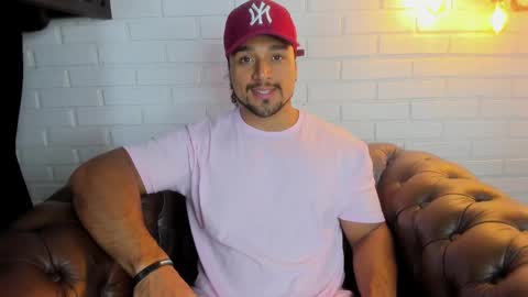 Snapshot of mike_estevess chatting on February 2025 03:04:01 AM   online show from February 2025 03:04:01 AM