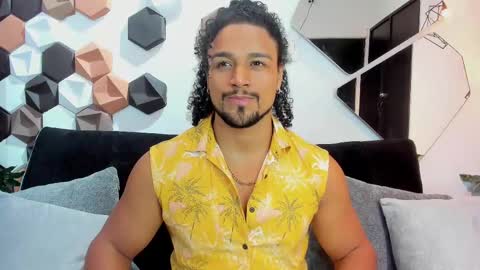 Snapshot of mike_estevess chatting on March 2025 12:20:01 PM   online show from March 2025 12:20:01 PM