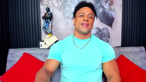 Snapshot of mike_estevess chatting on September 2025 06:15:02 AM   online show from September 2025 06:15:02 AM