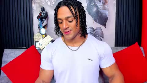 Snapshot of mike_estevess chatting on September 2025 07:24:02 AM   online show from September 2025 07:24:02 AM