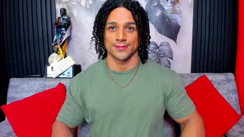 Snapshot of mike_estevess chatting on October 2025 09:16:01 AM   online show from October 2025 09:16:01 AM