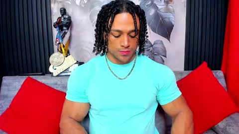 Snapshot of mike_estevess chatting on October 2025 02:00:02 AM   online show from October 2025 02:00:02 AM