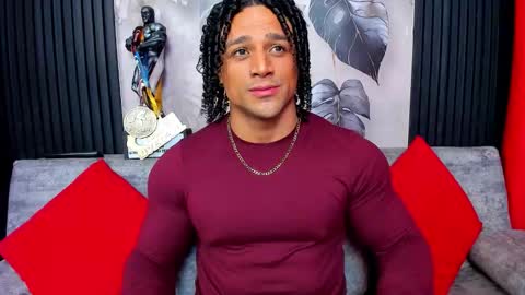 Snapshot of mike_estevess chatting on October 2025 03:09:02 AM   online show from October 2025 03:09:02 AM