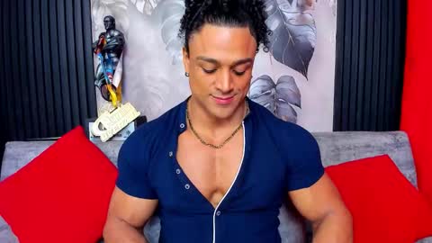 Snapshot of mike_estevess chatting on October 2025 05:08:02 AM   online show from October 2025 05:08:02 AM