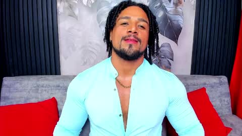 Snapshot of mike_estevess chatting on March 2026 11:38:01 PM online show from March 2026 11:38:01 PM