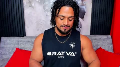 Snapshot of mike_estevess chatting on April 2026 08:20:01 AM online show from April 2026 08:20:01 AM