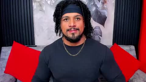 Snapshot of mike_estevess chatting on April 2026 10:58:02 AM online show from April 2026 10:58:02 AM