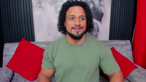 Snapshot of mike_estevess chatting on July 2026 06:50:02 AM online show from July 2026 06:50:02 AM