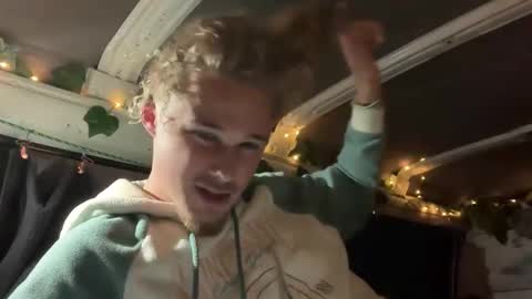 Snapshot of mike_sunn chatting on September 2025 11:13:02 AM Mike online show from September 2025 11:13:02 AM