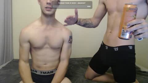 Snapshot of mikeandjax chatting on January 2025 03:24:01 PM Hot Buns online show from January 2025 03:24:01 PM