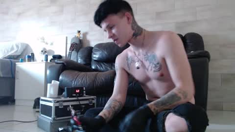 Snapshot of mikeandjax chatting on September 2025 01:55:02 PM Hot Buns online show from September 2025 01:55:02 PM