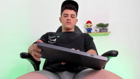 Mike Cooper online show from October 2025 07:16:01 AM