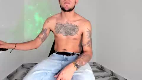 mikee_scooth online show from February 2026 06:09:01 AM