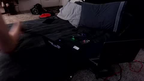 Mike online show from November 2025 11:43:01 AM