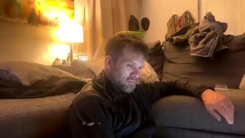 Snapshot of mikehoncho1381 chatting on December 2024 01:37:02 AM mikehoncho1381 online show from December 2024 01:37:02 AM