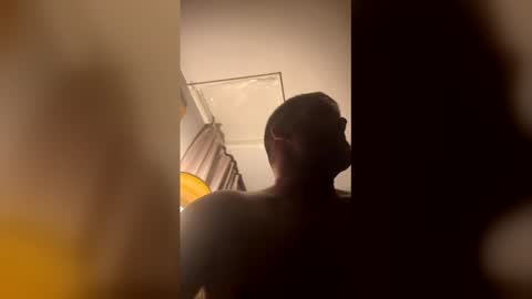 Snapshot of mikehoncho1381 chatting on April 2026 09:15:02 AM mikehoncho1381 online show from April 2026 09:15:02 AM