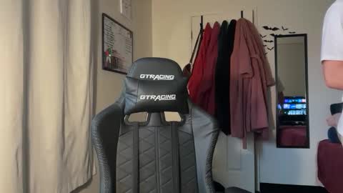 mikeiron126150 online show from November 2025 11:32:02 PM