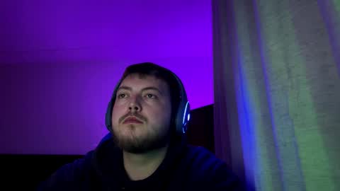 Snapshot of mikejones19988 chatting on December 2025 09:34:02 PM jake online show from December 2025 09:34:02 PM