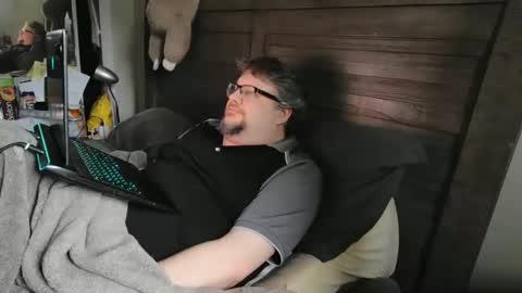 mikejws online show from November 2025 06:07:02 PM