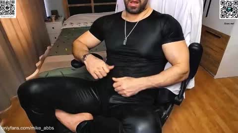 Snapshot of mikestrip chatting on March 2026 12:43:02 PM Mike online show from March 2026 12:43:02 PM