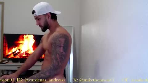 Mike online show from November 2025 07:40:02 PM