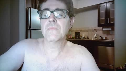 Snapshot of mikewulds chatting on March 2026 01:12:02 AM Mike online show from March 2026 01:12:02 AM