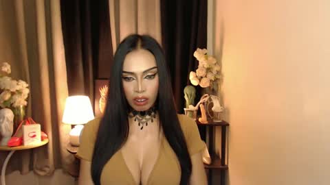 Mistress MikeyAlawi online show from February 2025 06:24:01 PM