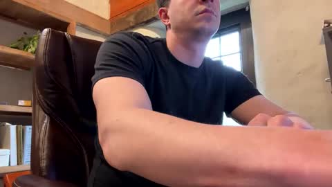 Snapshot of mikeydubs10 chatting on April 2026 12:50:01 PM mikeydubs10 online show from April 2026 12:50:01 PM