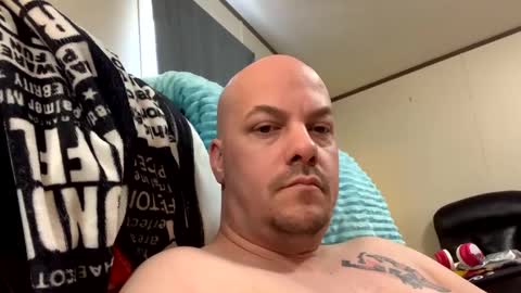 mikeylikesit2222 online show from December 2024 09:28:02 PM