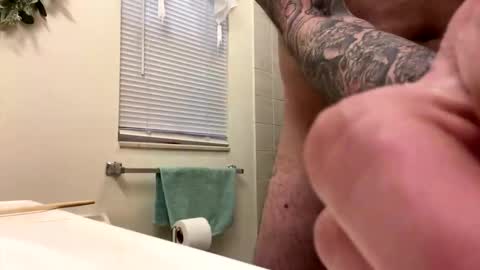 Snapshot of mikeymeatballs chatting on April 2026 10:35:02 AM mikeymeatballs online show from April 2026 10:35:02 AM