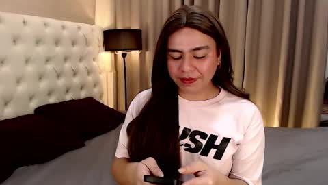 Theresa Luna online show from January 2025 06:35:01 AM