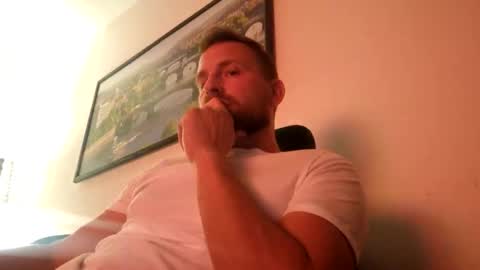 Snapshot of mikhael767676 chatting on October 2025 10:38:01 PM mikhael767676 online show from October 2025 10:38:01 PM