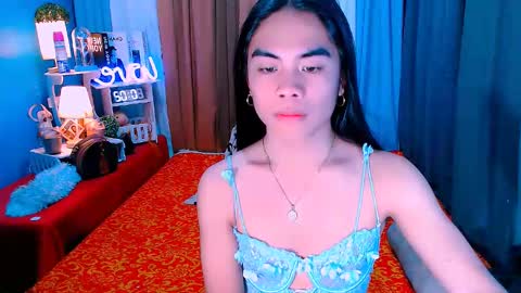 Snapshot of mikhayla_and_zeus_room chatting on February 2025 03:55:02 AM Mikhayla and Zeus online show from February 2025 03:55:02 AM