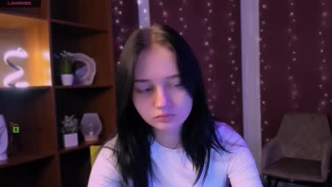 Snapshot of miki_ti chatting on November 2025 06:02:02 AM miki_ti online show from November 2025 06:02:02 AM