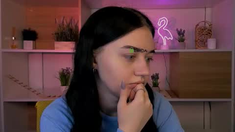 Snapshot of miki_ti chatting on December 2025 06:06:01 AM miki_ti online show from December 2025 06:06:01 AM