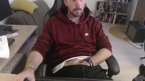 mikmik91 online show from March 2026 04:13:01 PM