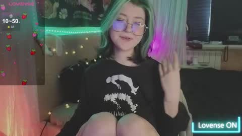 Snapshot of miko_meow chatting on March 2026 02:23:01 PM Miko online show from March 2026 02:23:01 PM