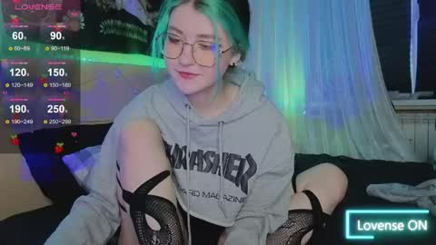 Snapshot of miko_meow chatting on April 2026 04:36:02 PM Miko online show from April 2026 04:36:02 PM