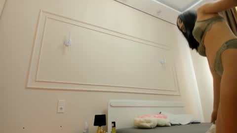 miko_moonn online show from September 2025 03:43:01 AM