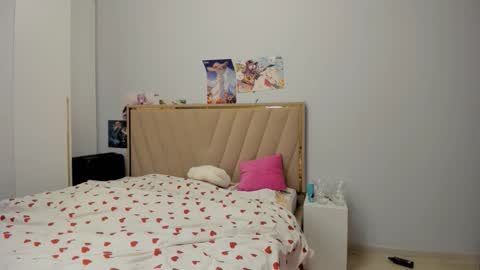 miko_moonn online show from October 2025 03:51:02 AM