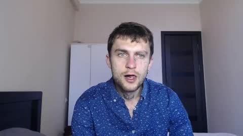 Snapshot of mikw63 chatting on March 2026 05:45:02 AM Sin online show from March 2026 05:45:02 AM