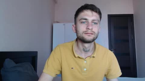 Snapshot of mikw63 chatting on March 2026 05:51:01 AM Sin online show from March 2026 05:51:01 AM