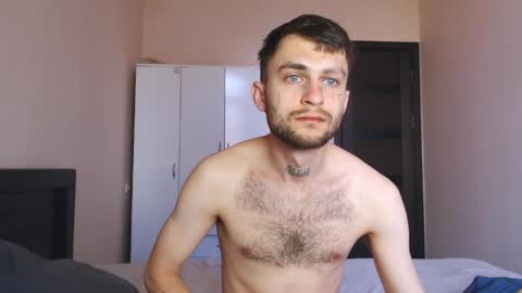 Snapshot of mikw63 chatting on April 2026 05:05:01 AM Sin online show from April 2026 05:05:01 AM