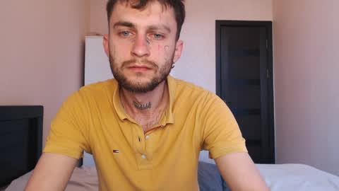 Snapshot of mikw63 chatting on April 2026 04:57:01 AM Sin online show from April 2026 04:57:01 AM