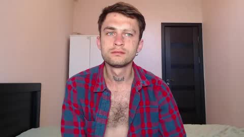 Snapshot of mikw63 chatting on June 2026 04:05:01 AM Sin online show from June 2026 04:05:01 AM