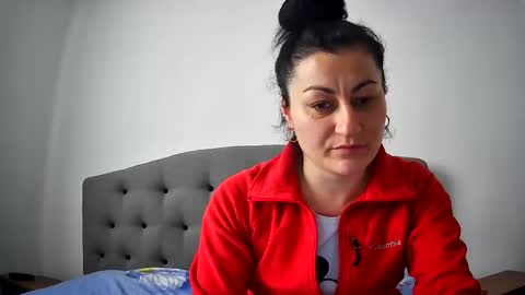 Mikyloveu online show from February 2025 02:21:01 PM