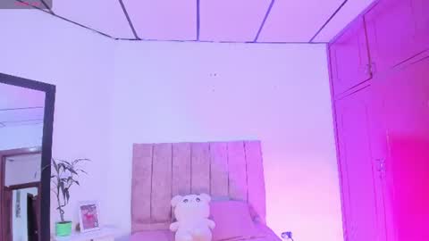 Snapshot of mila_1wood chatting on July 2026 01:04:01 PM mila_1wood online show from July 2026 01:04:01 PM